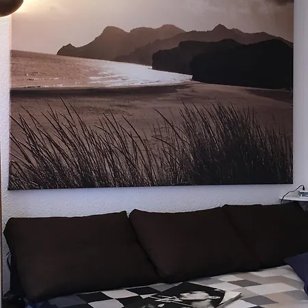 Au Coeur Du Village Naturiste אגדה