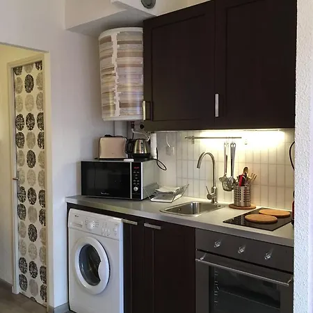 Au Coeur Du Village Naturiste *