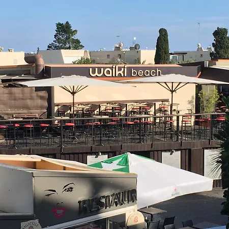 Au Coeur Du Village Naturiste אגדה