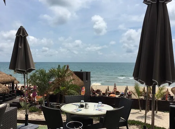 Au Coeur Du Village Naturiste Agde