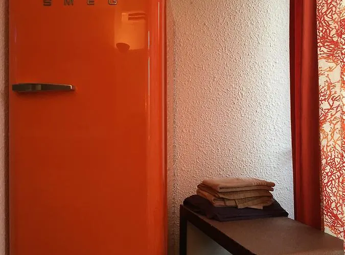 Au Coeur Du Village Naturiste * Agde